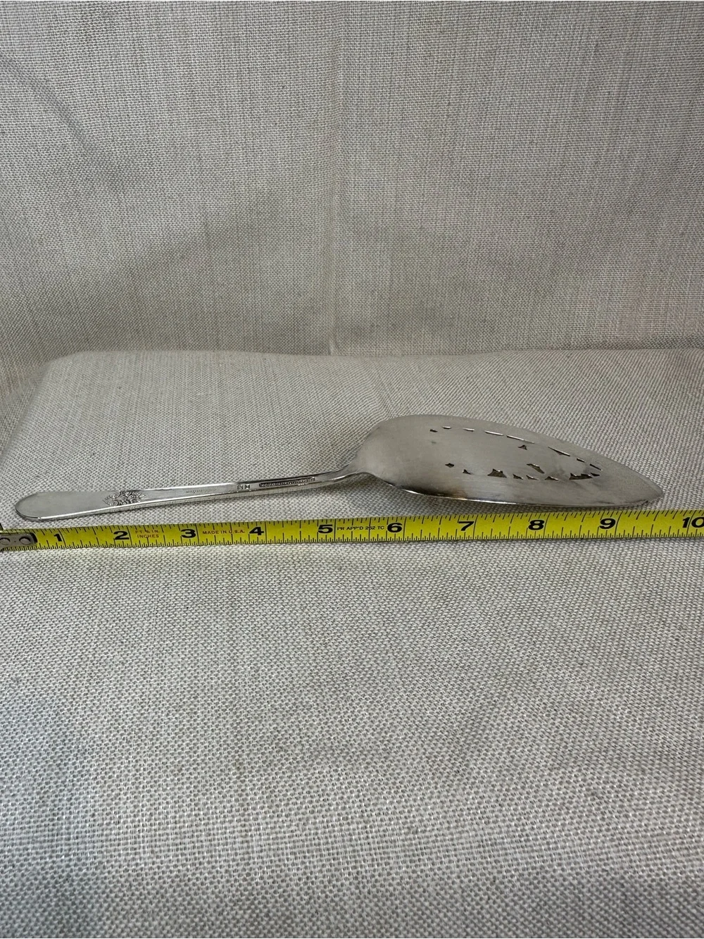 1847 VINTAGE Rogers Bros Adoration Silver Plated Hostess Set of 5